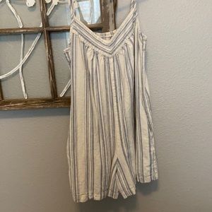 Short romper with pockets